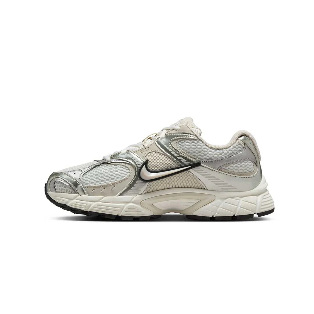 Nike - Women's V5 RNR Shoes (HQ7901 104) - Image 2