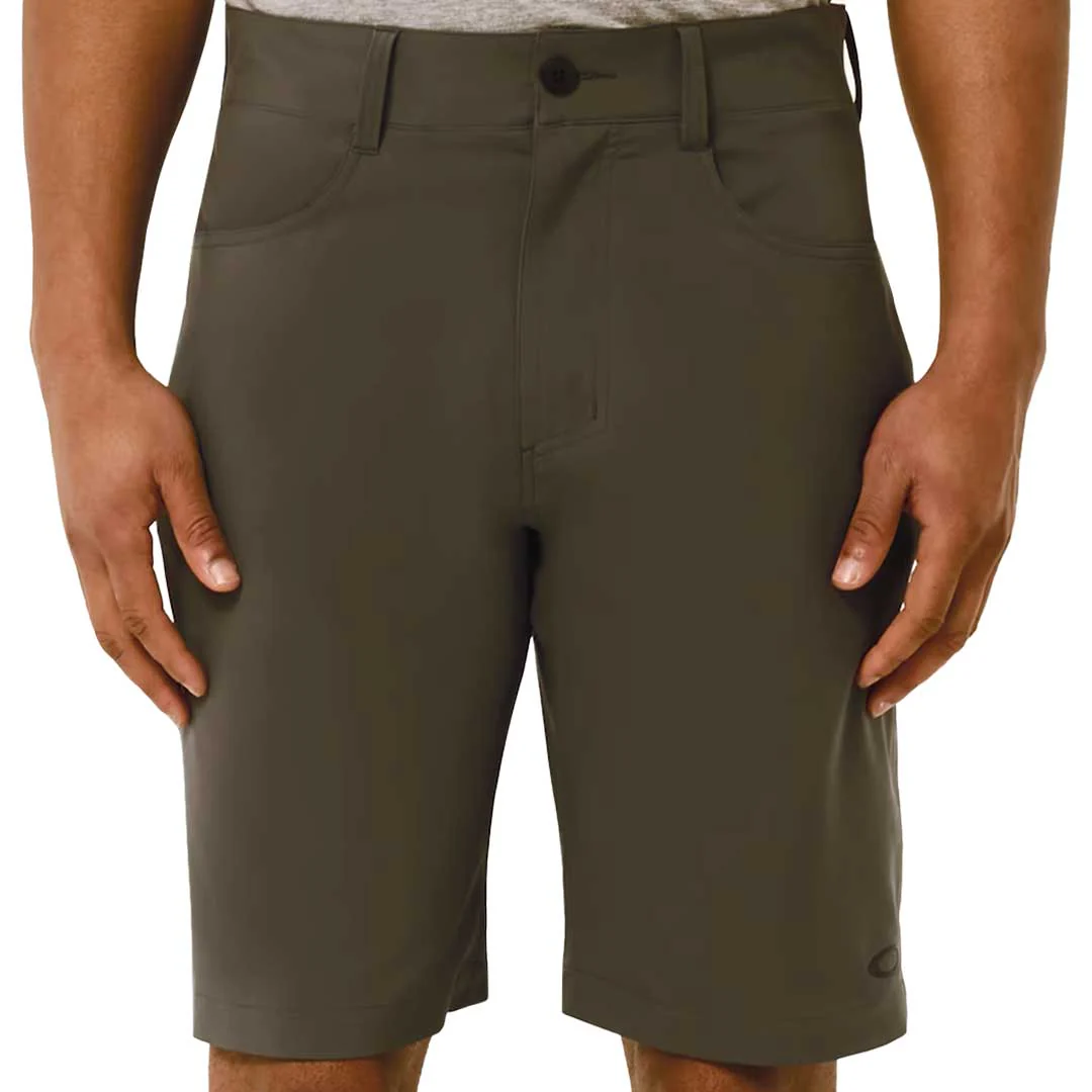 Oakley - Men's Base Line Hybrid 21 Shorts (FOA404456 86L) - Image 2